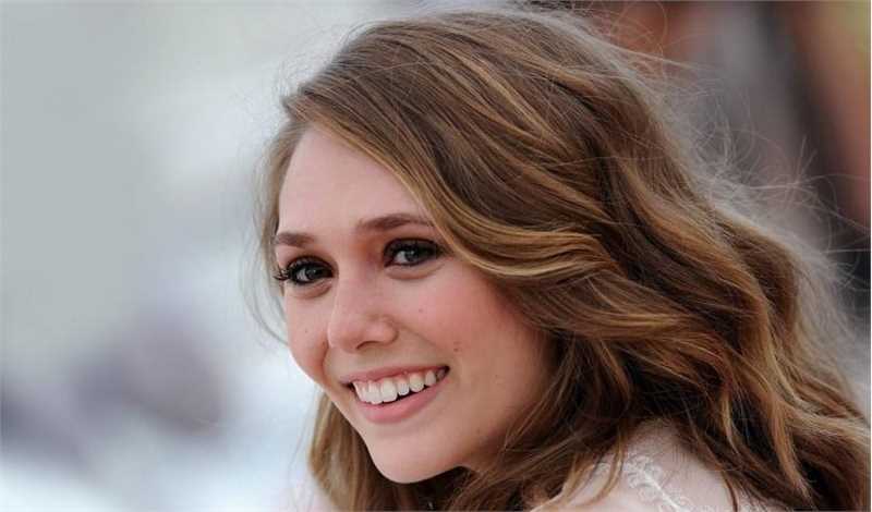 高清漫威猩红女巫伊丽莎白奥尔森美艳性感图片图集