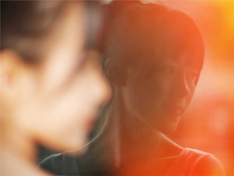 优质丸子头刘海萌妹子校园教室清纯套图相册