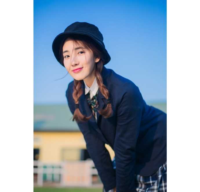 最全王紫璇麻花辫清纯jk制服大长腿户外集相册