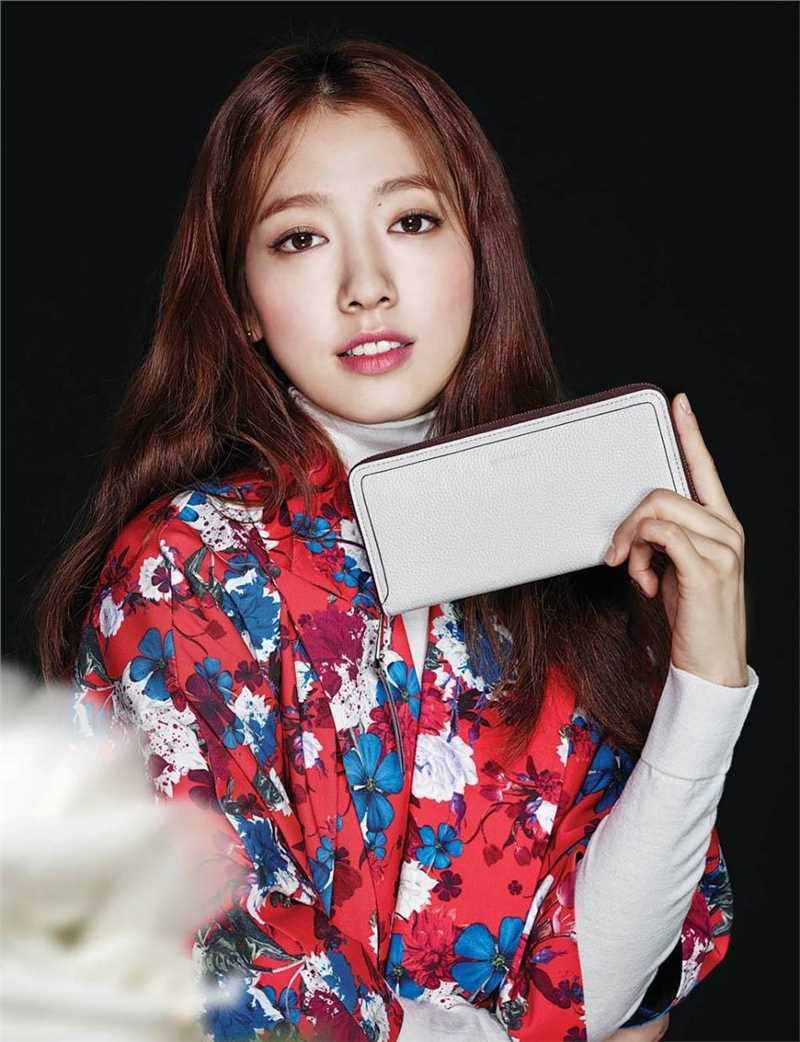 韩国美女朴信惠包包代言优雅气质时尚