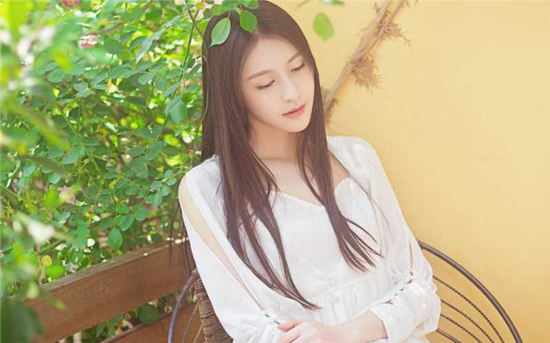 黑长直校园女神迷人的户外清纯街拍图片