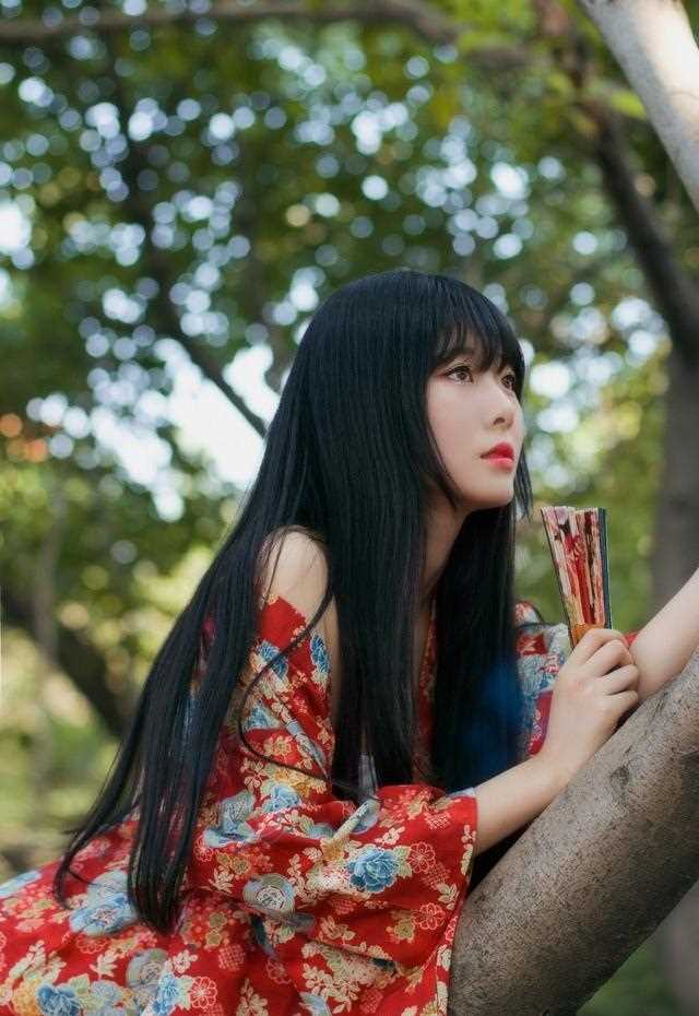 高清白皙裸背古装妩媚寂寞子大长腿诱惑套图图集