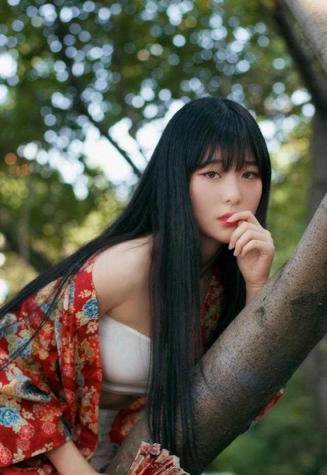 高清白皙裸背古装妩媚寂寞子大长腿诱惑套图图集