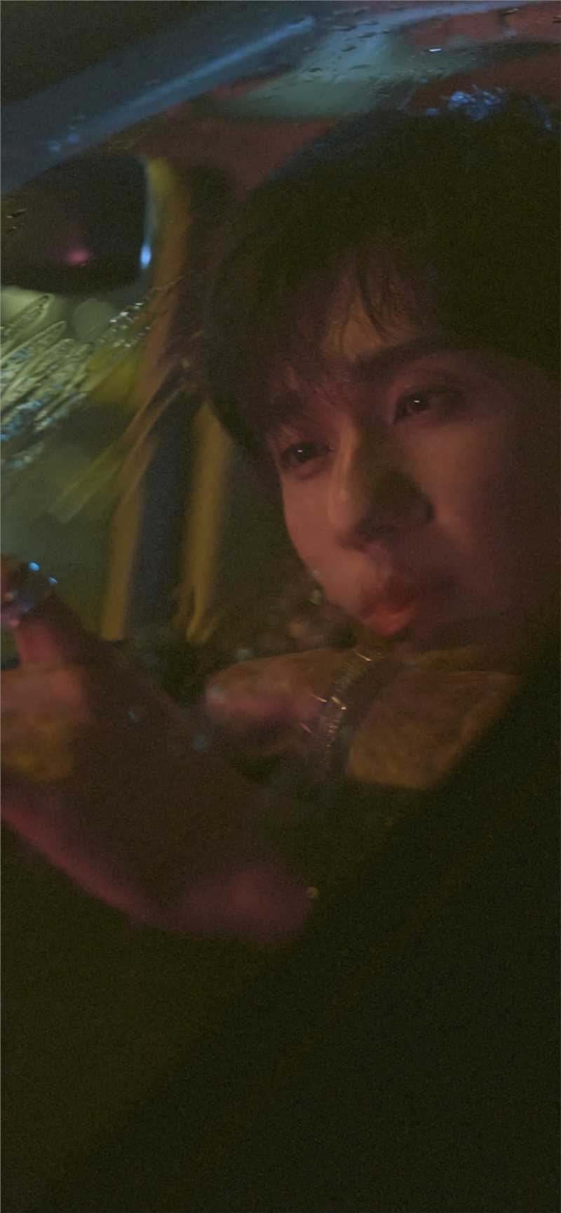 最新白宇黑夜时尚西装型男魅力拍摄图片壁纸