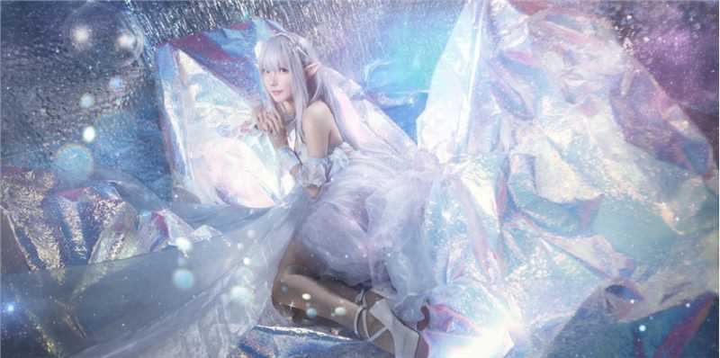 优质白发丰乳萌妹精灵耳造型cosplay魅惑好身材相册