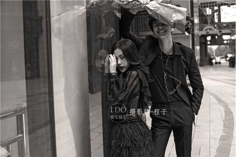 优质情侣地铁街头时尚潮流酷帅拍摄效果图片图片