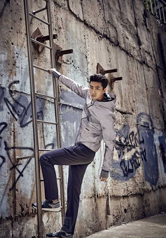 优质韩国野兽男团2PM玉泽演时尚型男休闲相册