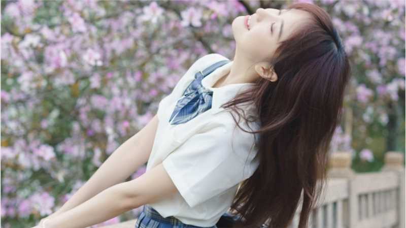 最全蓝色JK格子裙清纯校花紫荆树下初恋图片相册