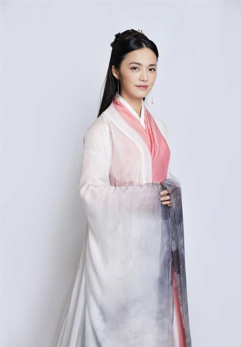 精选姚晨古装温婉美女仙气十足舞台照图册