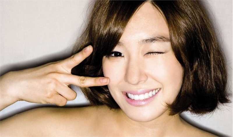 高清Tiffany黄美英甜美笑眼出道初期清纯图片图册