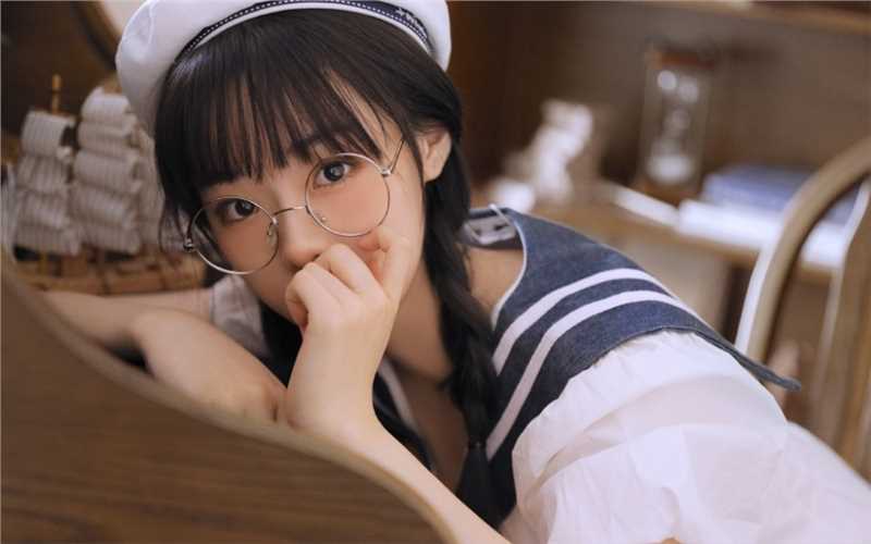 特别专辑海军服小姐姐白色长筒袜大长腿清纯风集图片