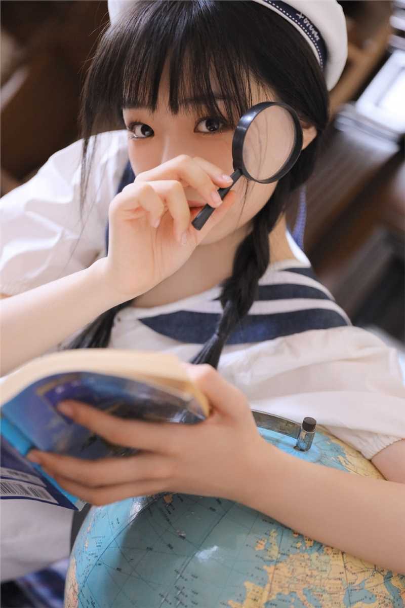 特别专辑海军服小姐姐白色长筒袜大长腿清纯风集图片