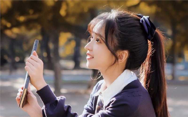 最全高马尾辫齐刘海大学校花清纯制服户外艺术照壁纸