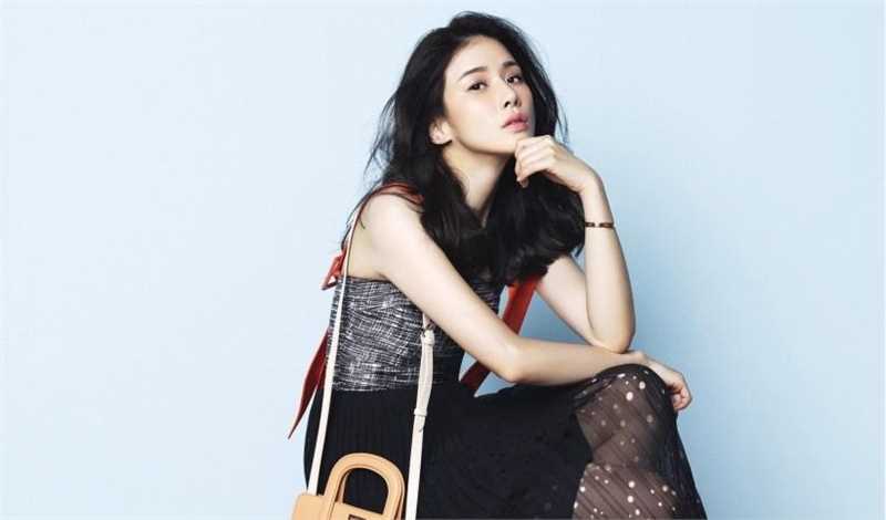 特别专辑韩国美女李宝英成熟职场休闲时尚图片