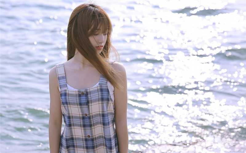 最全棕色头发的灵气清纯少女海边超甜集壁纸