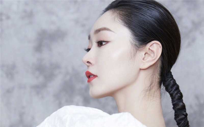 最新白皙牛奶肌宋轶镂空白色长裙清纯典雅图集