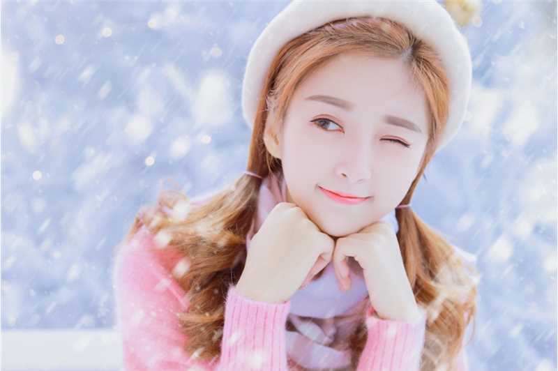 高清冬日雪景甜美双马尾女孩糖分超标图集