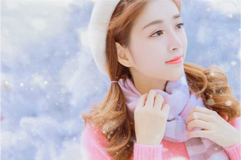 高清冬日雪景甜美双马尾女孩糖分超标图集
