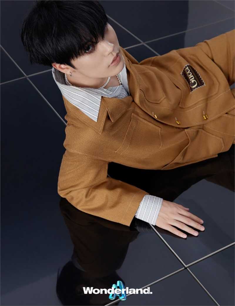 特别专辑林彦俊日常休闲穿搭时尚杂志拍摄集图片