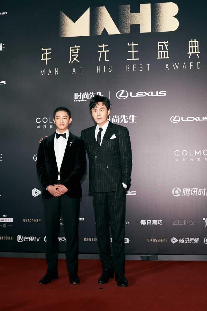 特别专辑文艺型男秦昊时尚先生盛典温文尔雅图图片