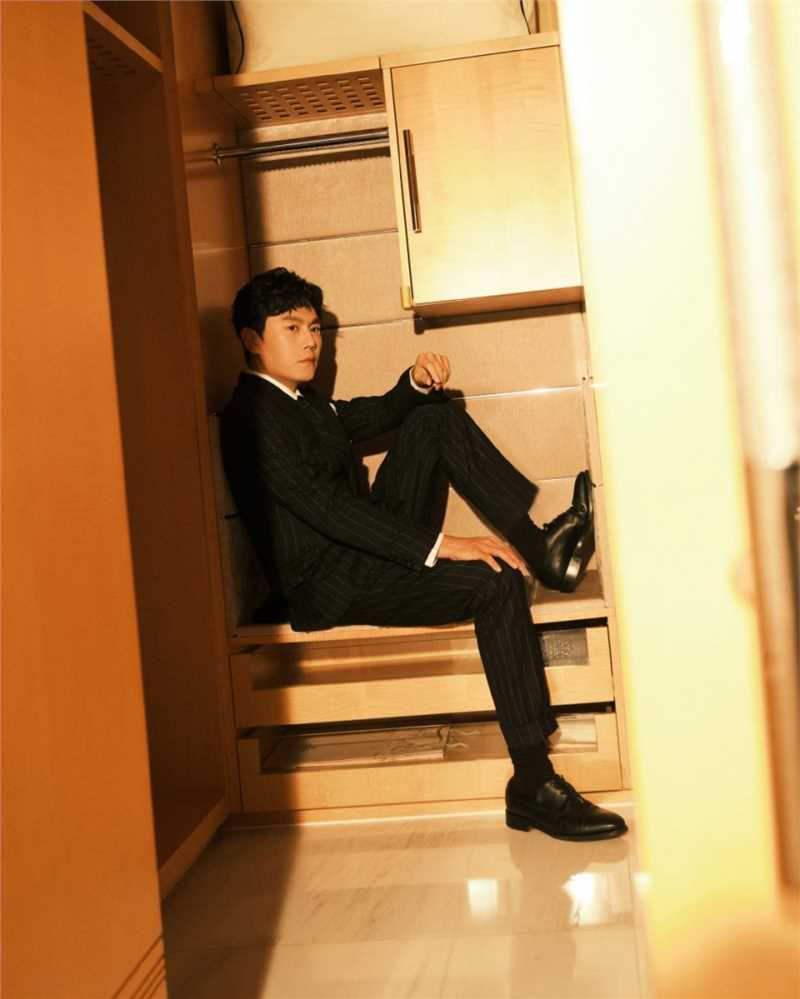 特别专辑文艺型男秦昊时尚先生盛典温文尔雅图图片