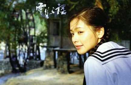 饰演青春学生的美女明星清纯校园校服合集