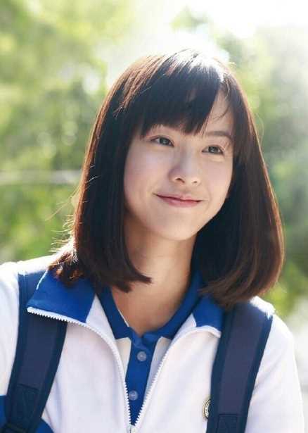 饰演青春学生的美女明星清纯校园校服合集