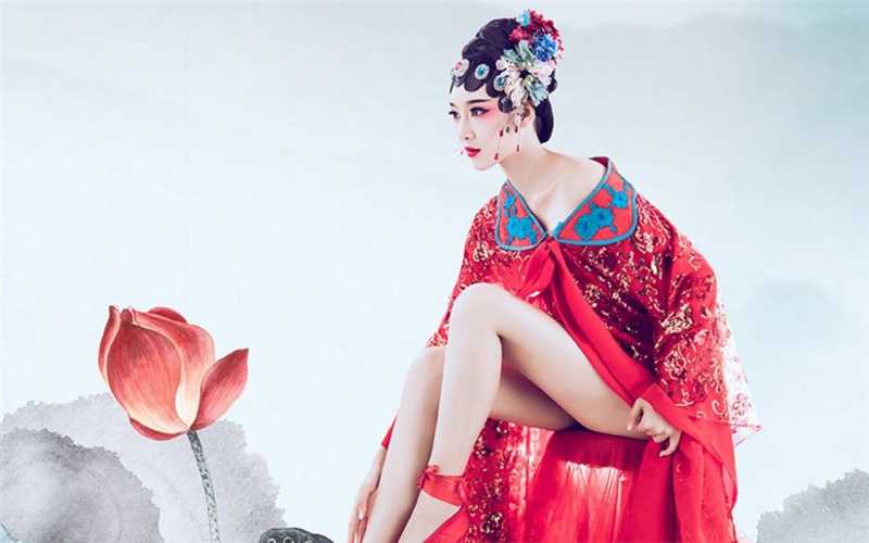 戏曲风古装美女浓妆艳抹妖娆大长腿艺术照