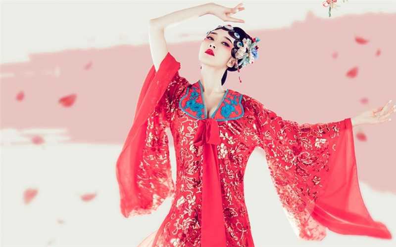 戏曲风古装美女浓妆艳抹妖娆大长腿艺术照