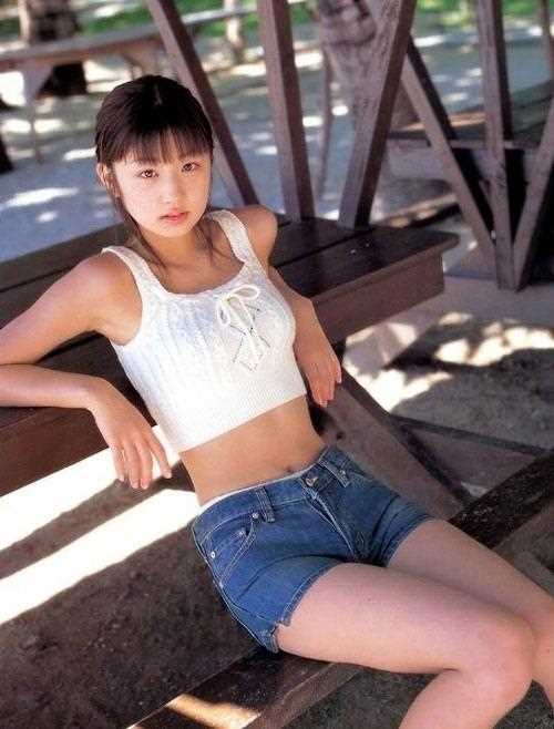 高清日本清纯偶像小仓优子肉嘟嘟圆脸可爱图册