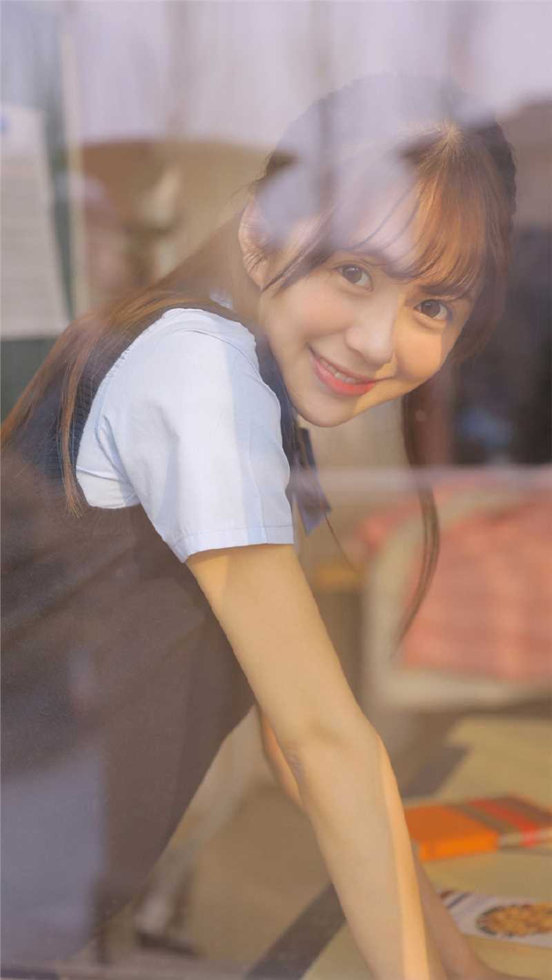 最全极具灵气的小姑娘jk短裙隔着玻璃清纯艺术照相册