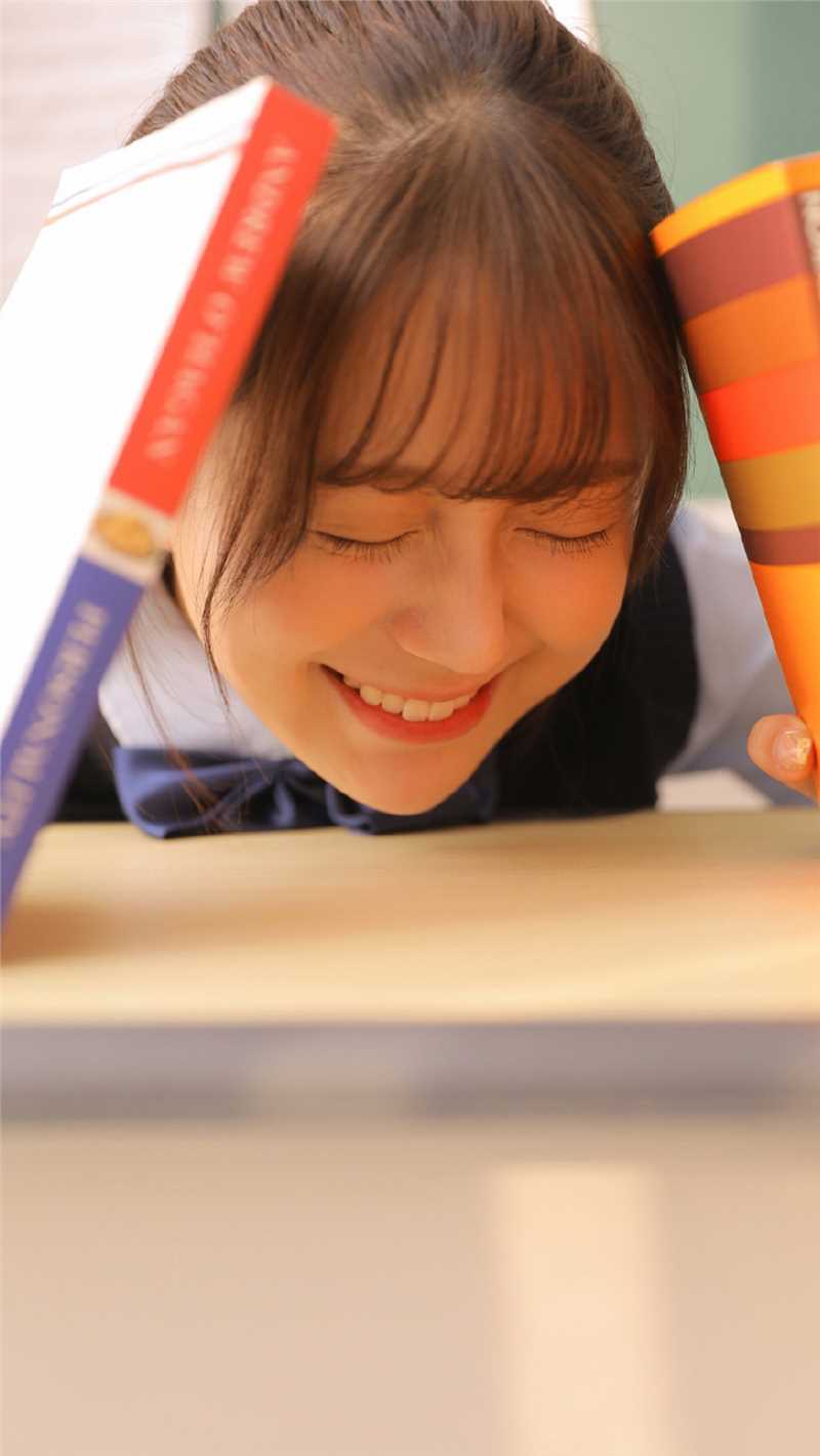 最全极具灵气的小姑娘jk短裙隔着玻璃清纯艺术照相册