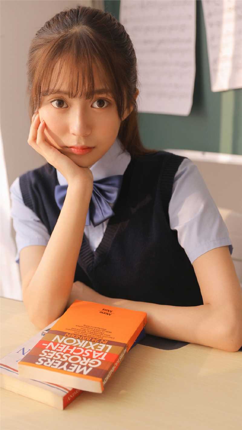 最全极具灵气的小姑娘jk短裙隔着玻璃清纯艺术照相册