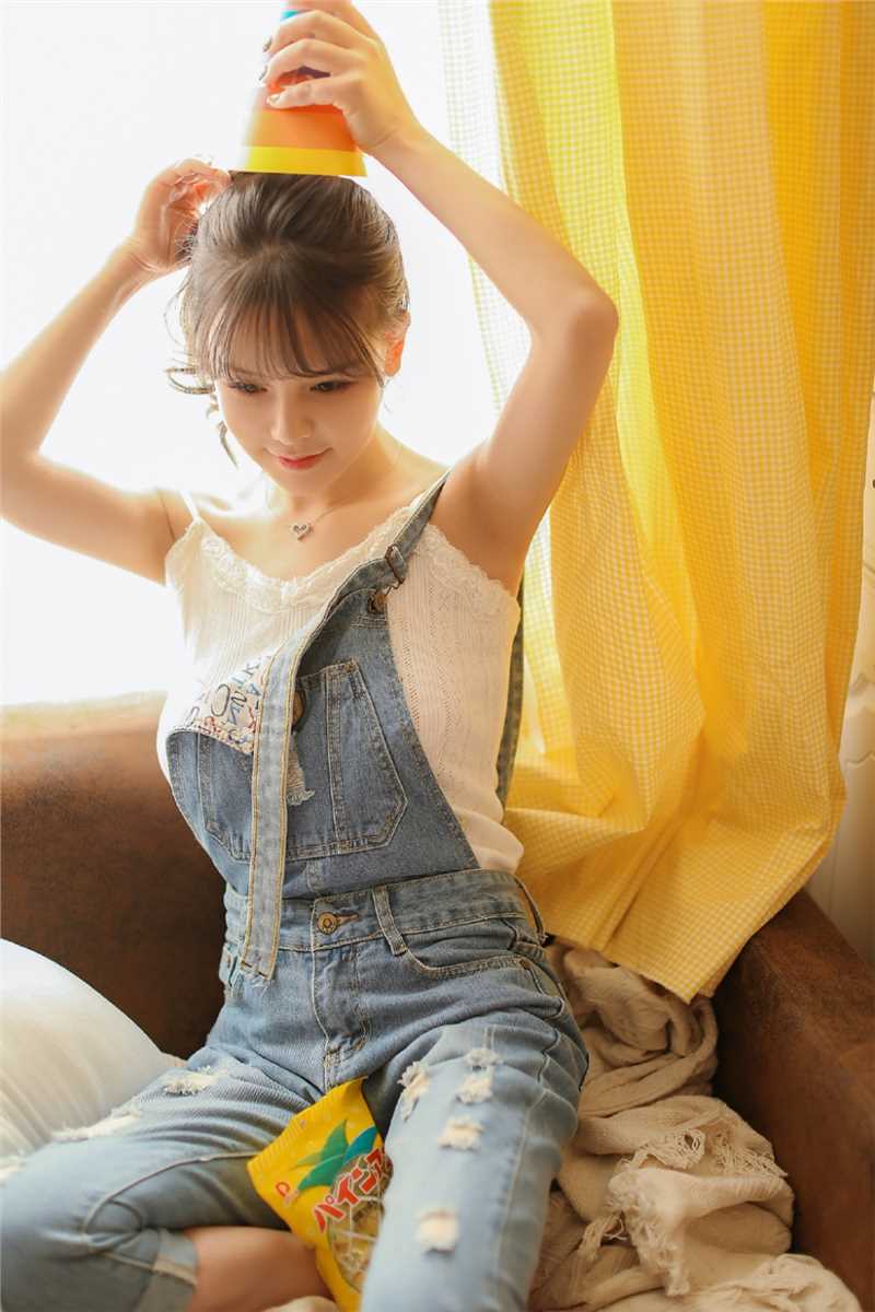 最全草莓华夫饼甜美女孩吊带背带裤文艺私房相册