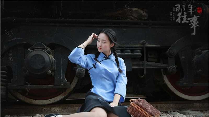 精选清纯甜美学生装女孩图片图册