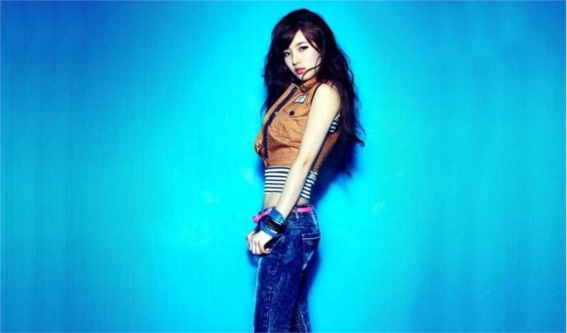 最新氧气女神裴秀智清纯风壁纸