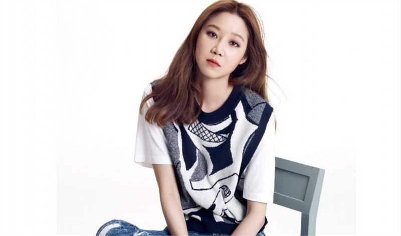 特别专辑时尚宠儿孔孝真运动装图片