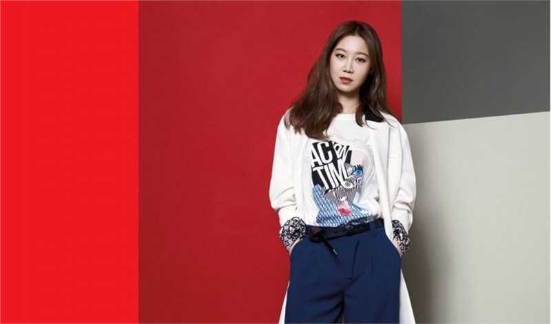 特别专辑时尚宠儿孔孝真运动装图片