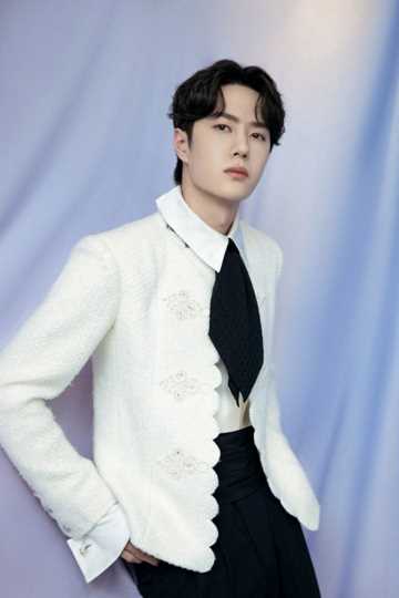 优质文艺风复古装大佬易烊千玺时尚相册