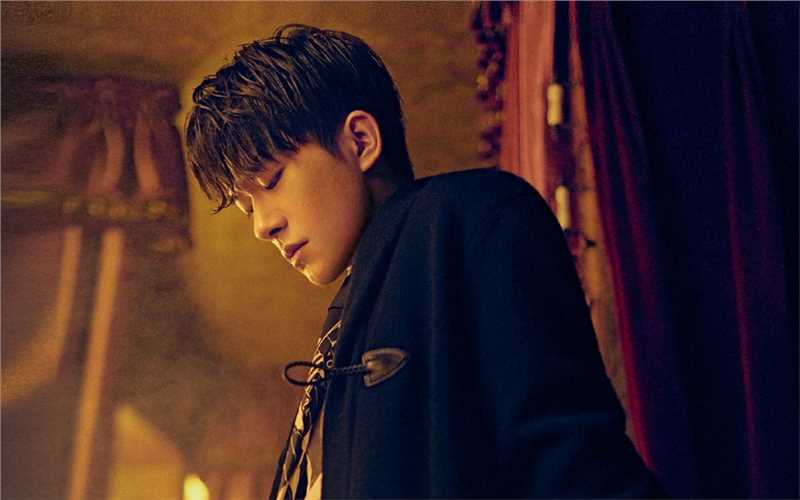 优质文艺风复古装大佬易烊千玺时尚相册