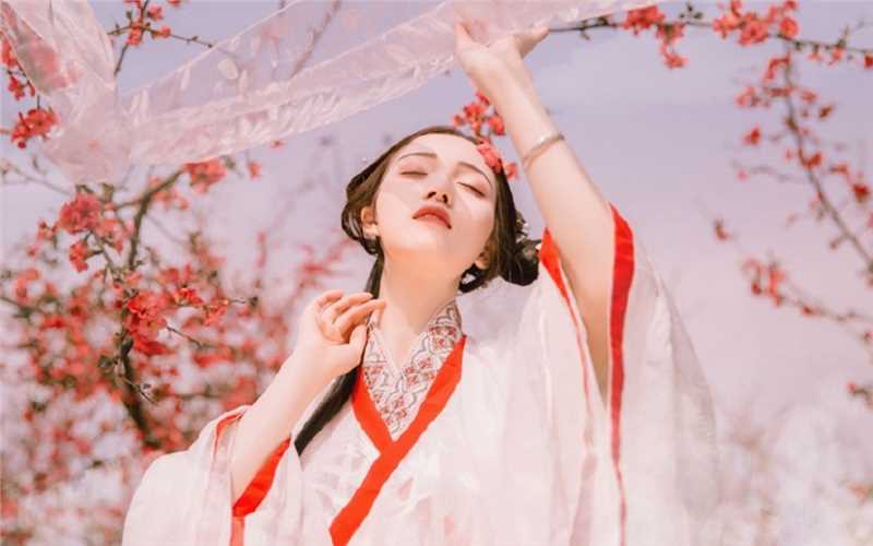 最新清纯古装少女甜美户外壁纸