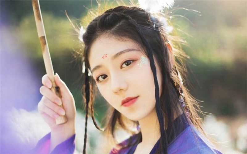 最新清纯古装少女甜美户外壁纸