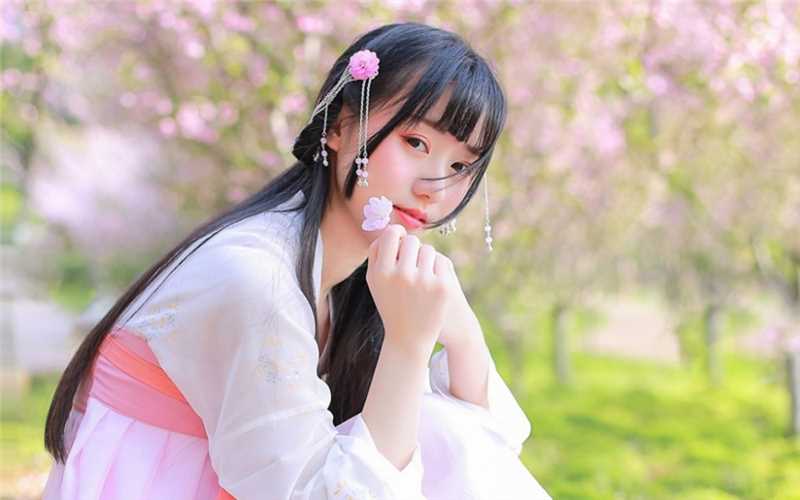 最新清纯古装少女甜美户外壁纸