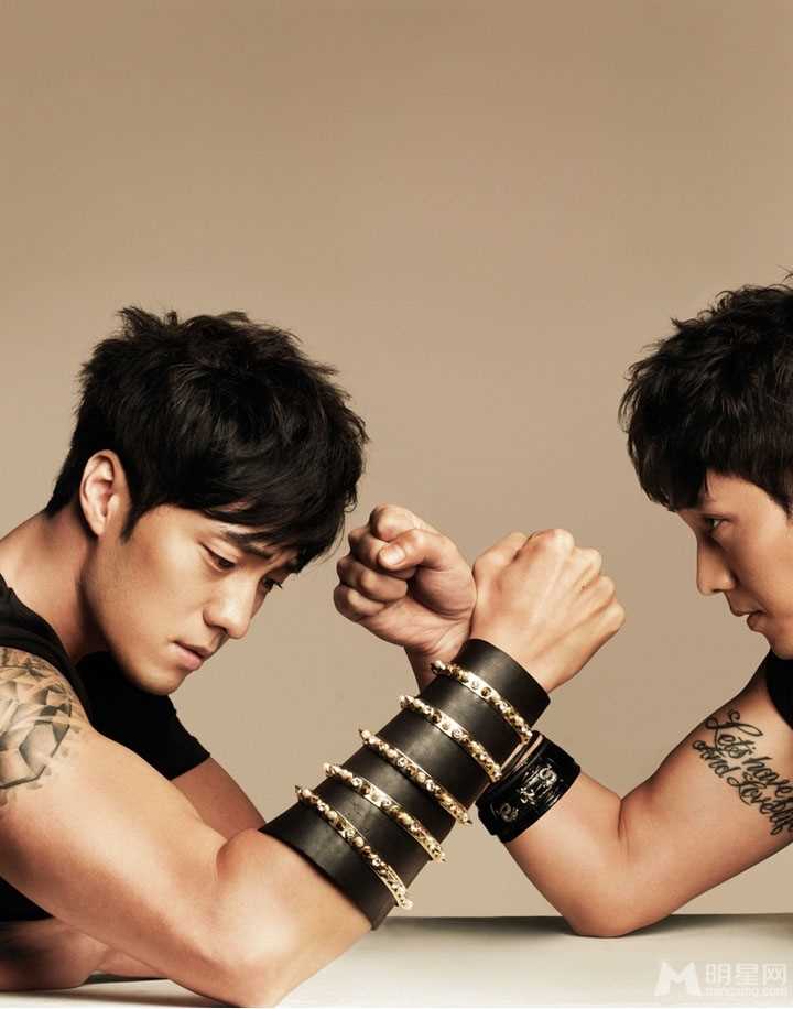 最新魅力大叔苏志燮时尚图片壁纸