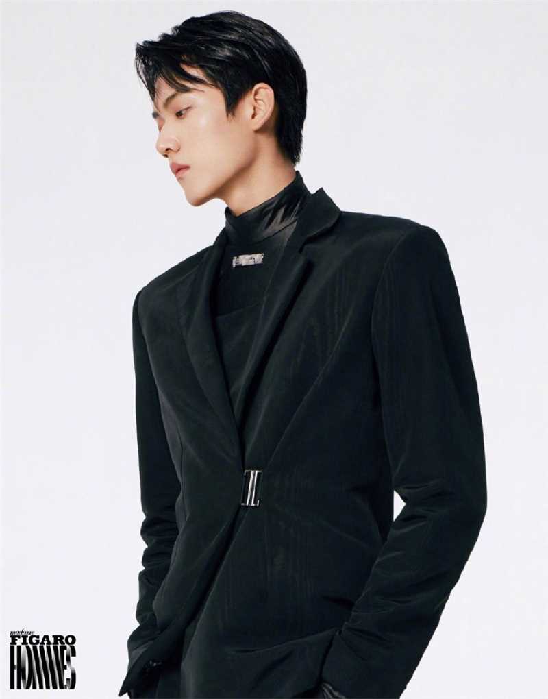 高清INTO1黑白西装时尚大片图册