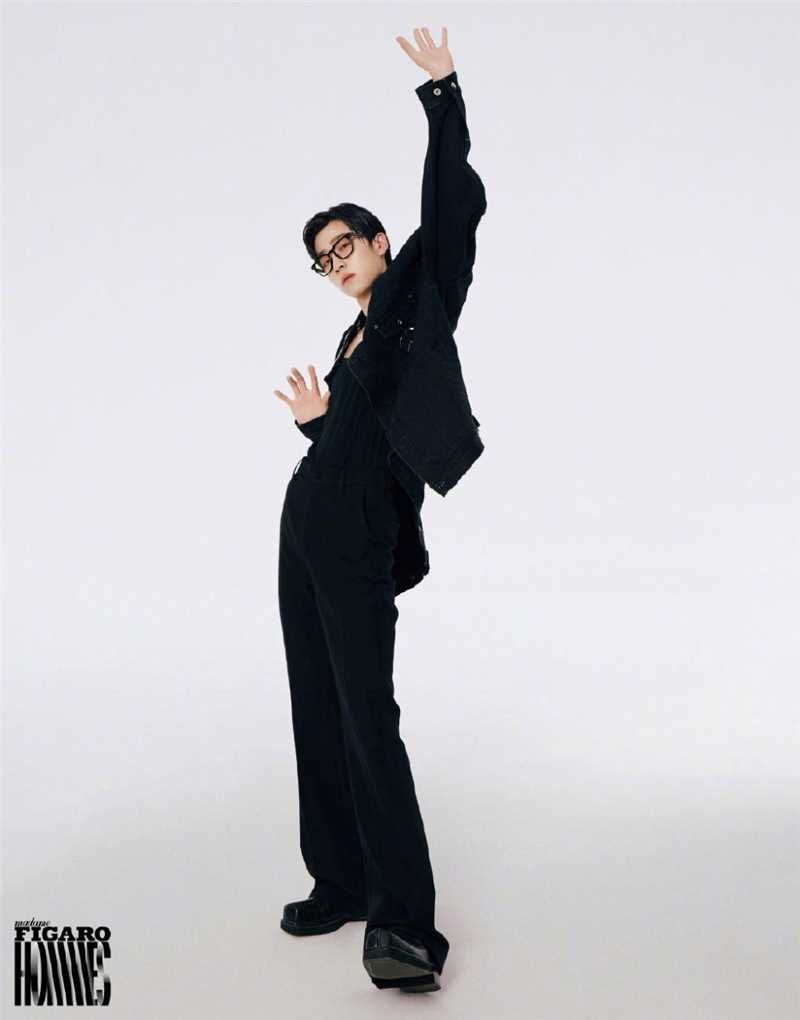 高清INTO1黑白西装时尚大片图册