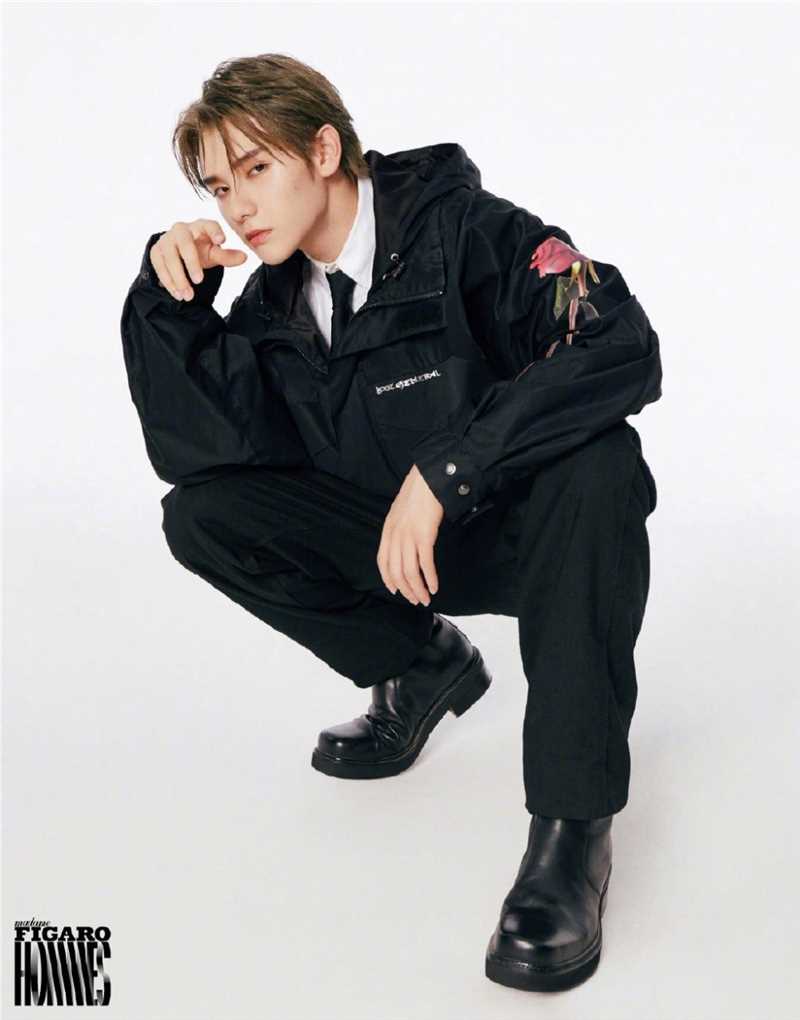 高清INTO1黑白西装时尚大片图册