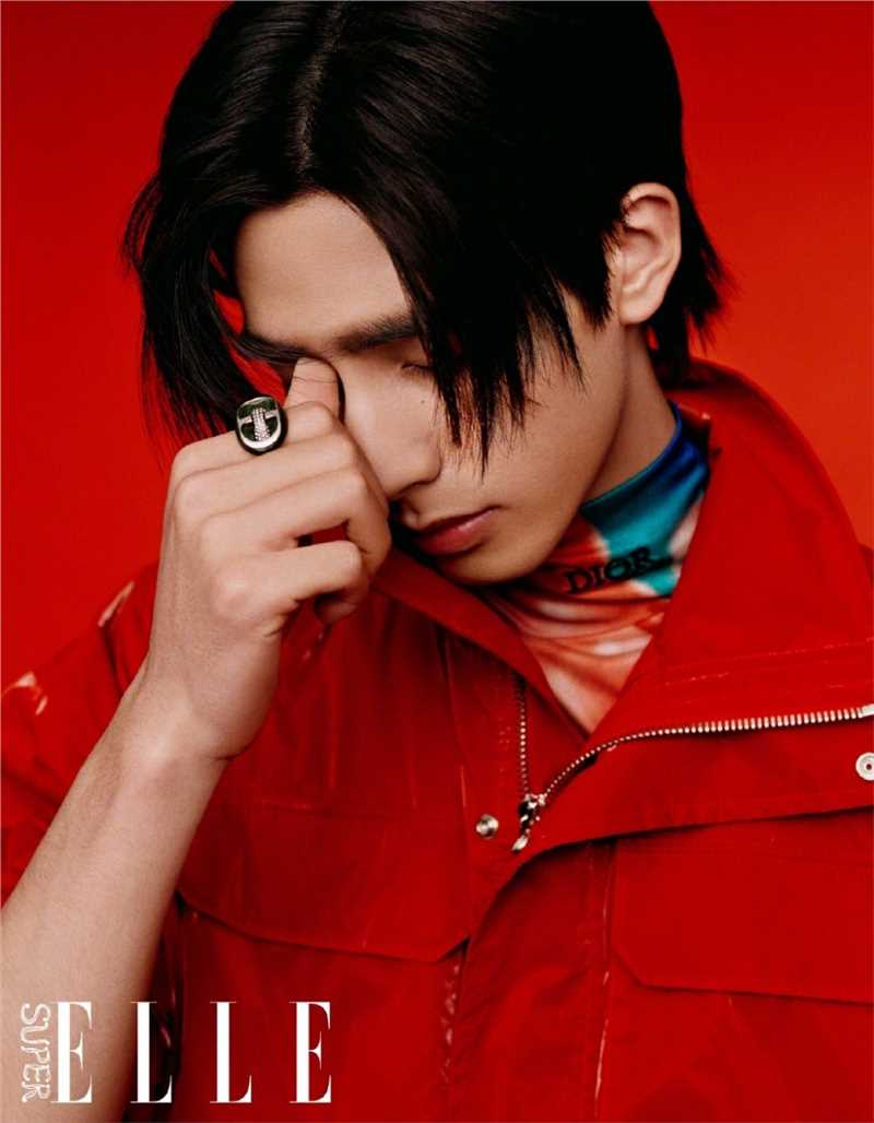 优质宋威龙复古风撩人男友力时尚杂志封面图片相册