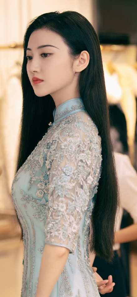 景甜《司藤》旗袍装扮唯美优质剧照