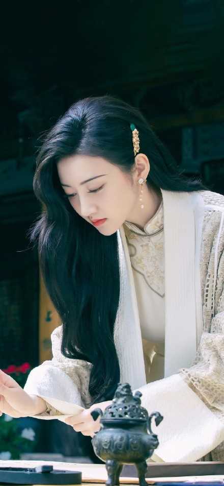 景甜《司藤》旗袍装扮唯美优质剧照